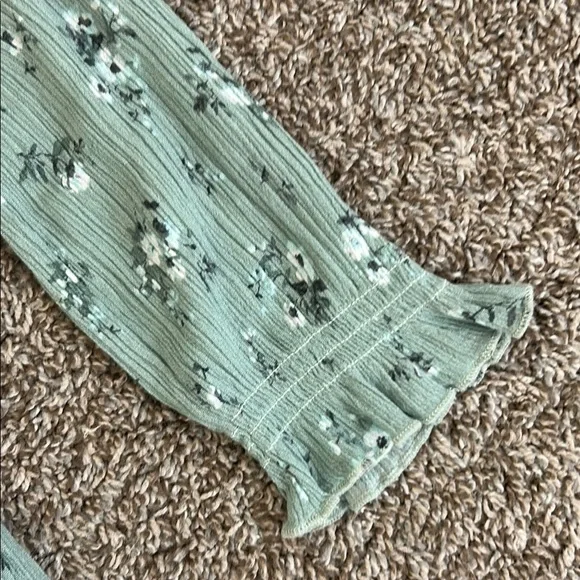 Mikarose:Floral Green Long Sleeve Dress - Picture 3 of 4